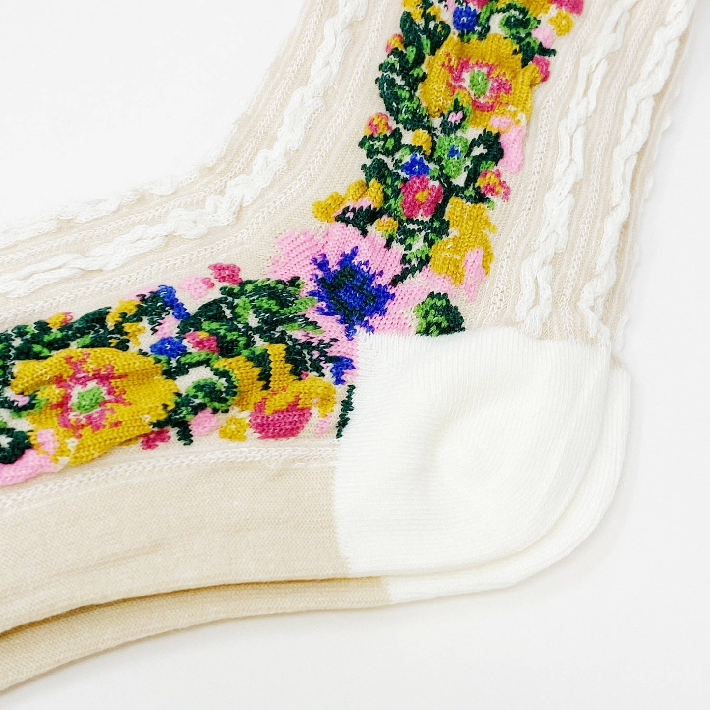 Ellison+Young | Noble Floral Beauty Socks