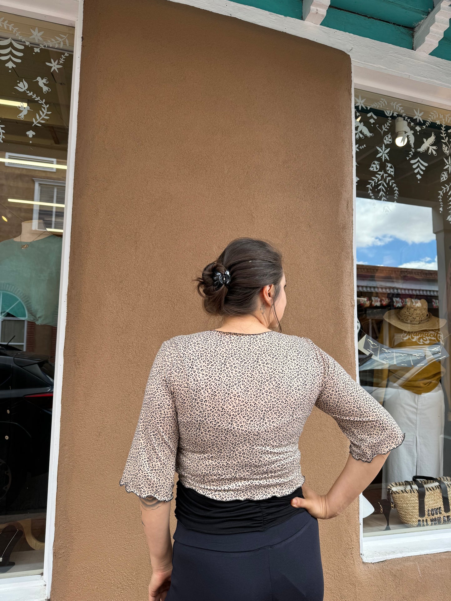 Bucko | Leopard Shrug