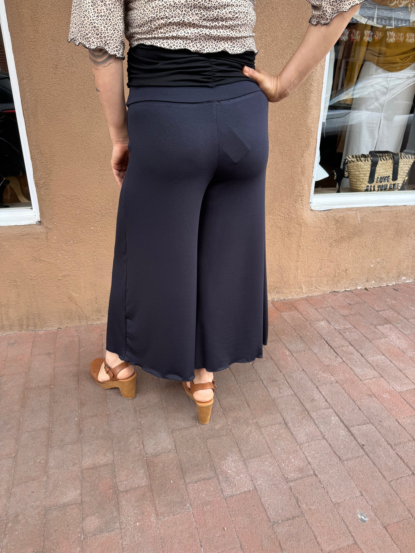 Bucko | Cropped Palazzo Pants | Black
