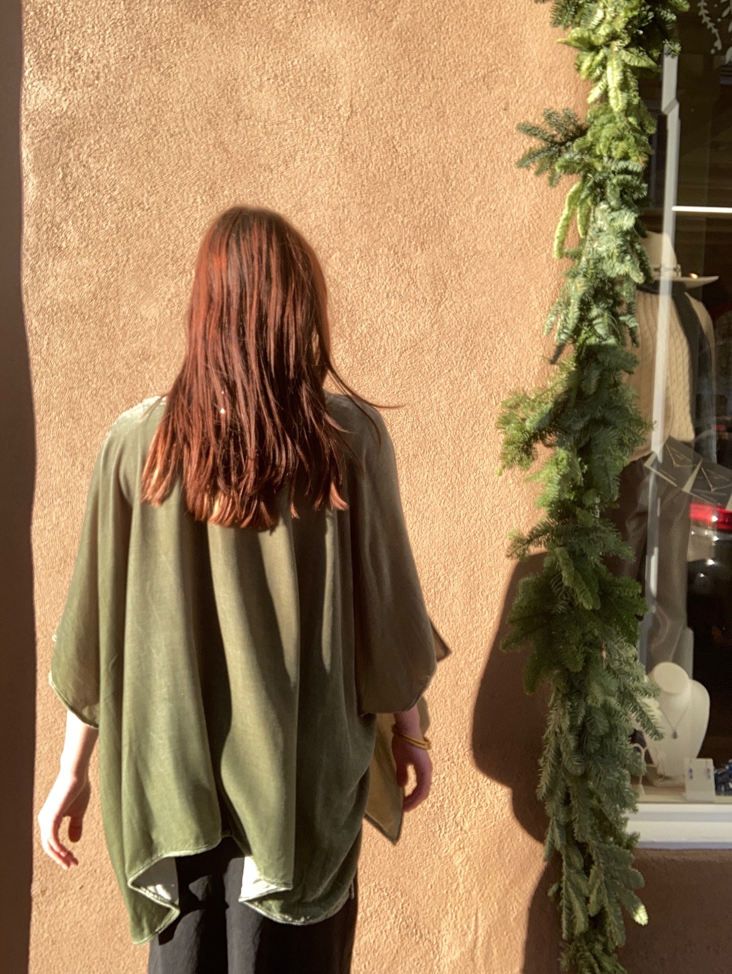 Cutloose | Velvet Shawl Cardi