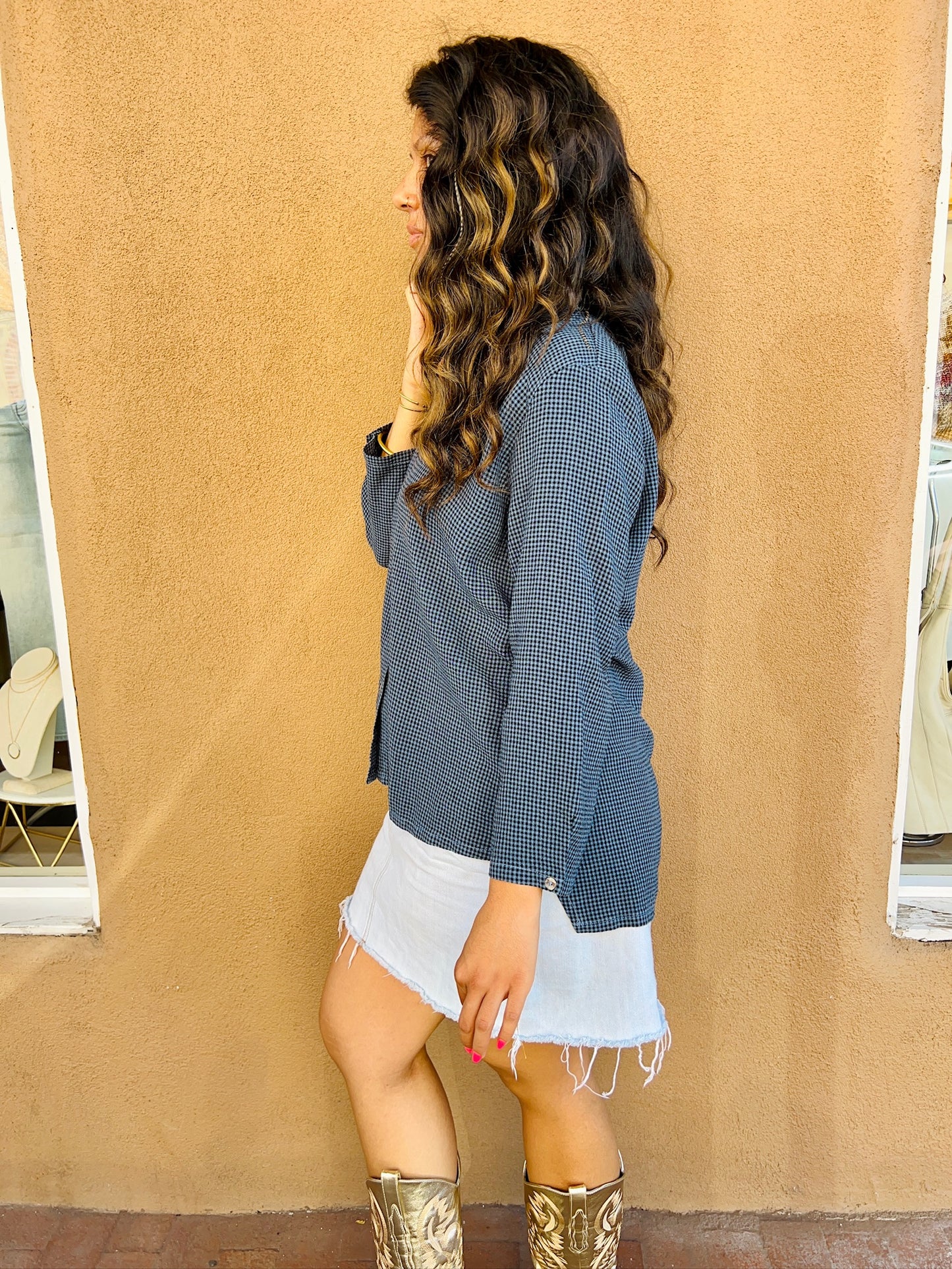 Cutloose - Hi-Low Crop Shirt