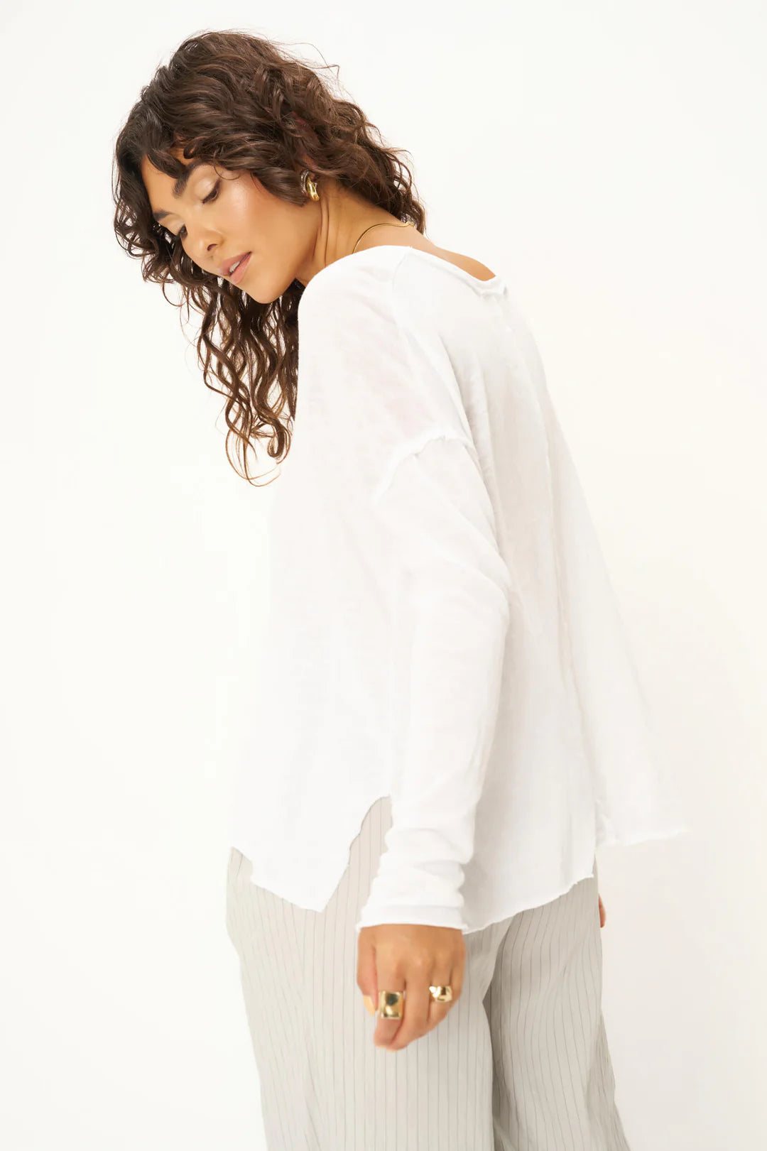 Project Social T | Mae V-Neck Longsleeve