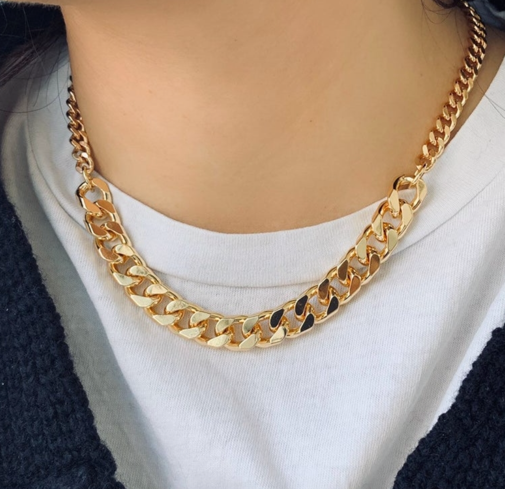 Fala- Chain Link Gold Necklace