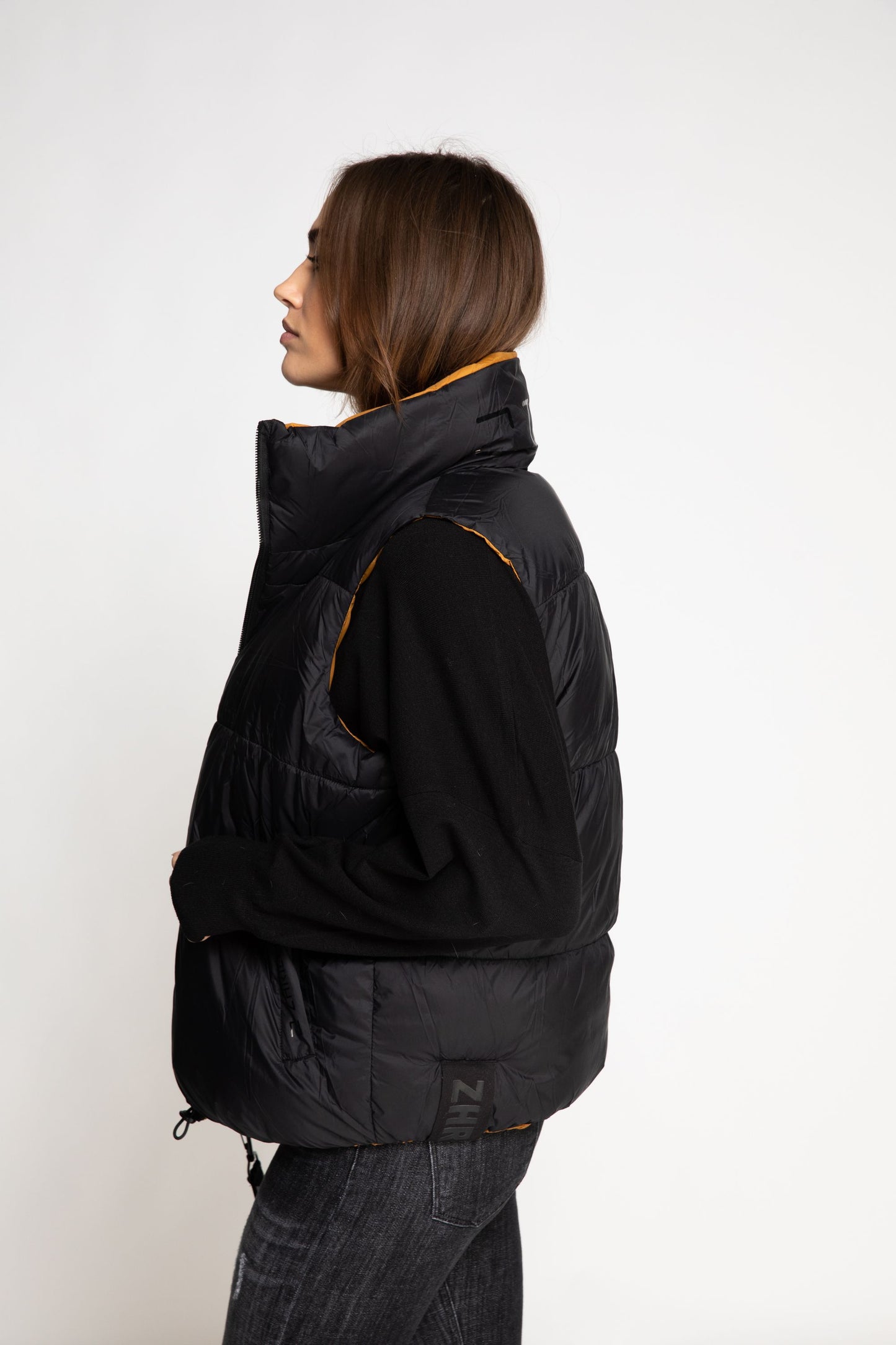 Zhrill-Sheary Vest-Black/Curcuma