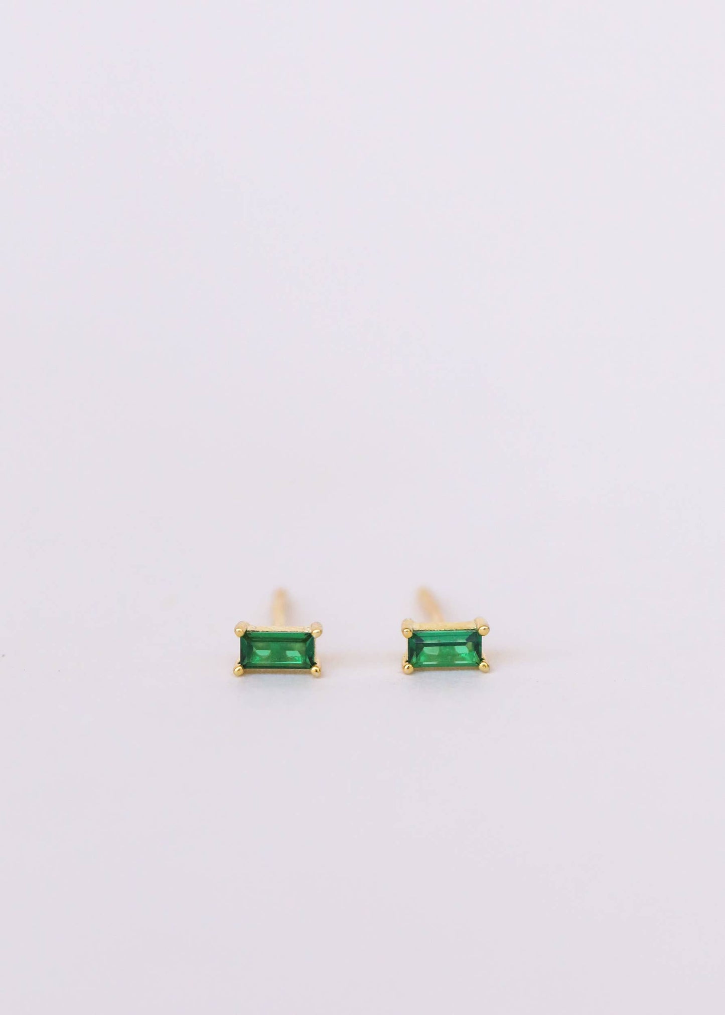 JaxKelly | Baguette Emerald Gold Earrings