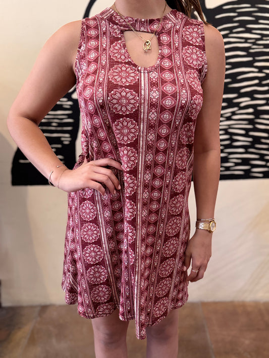 Bucko | Keyhole Dress | Wine Geo