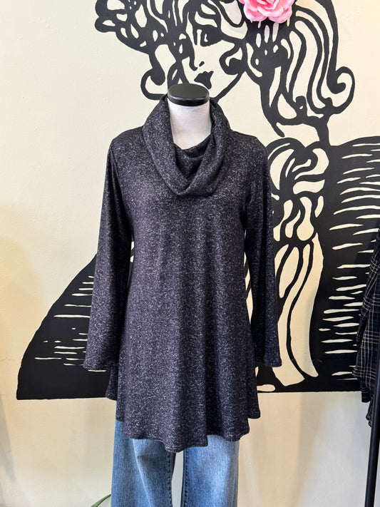 Bucko | Susannah Cowl | Black Heather