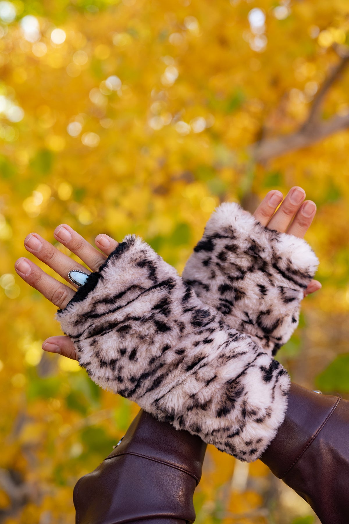 Pandemonium | Fingerless Gloves Mid
