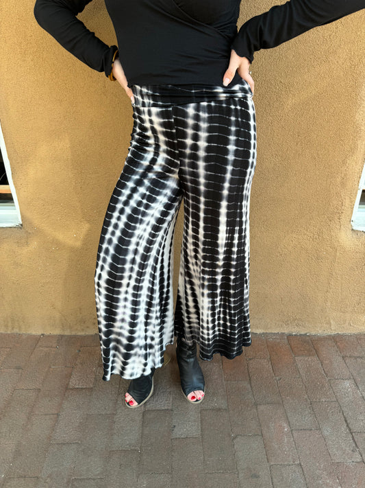 Bucko | Cropped Palazzo Pants | Black Shibori