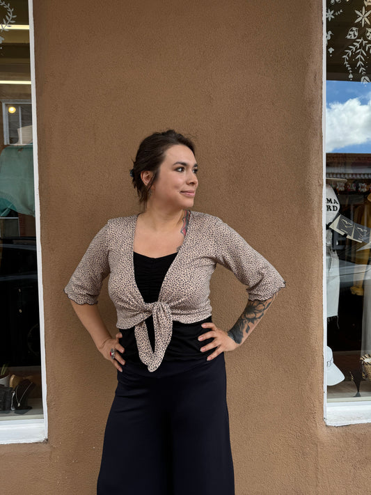 Bucko | Leopard Shrug