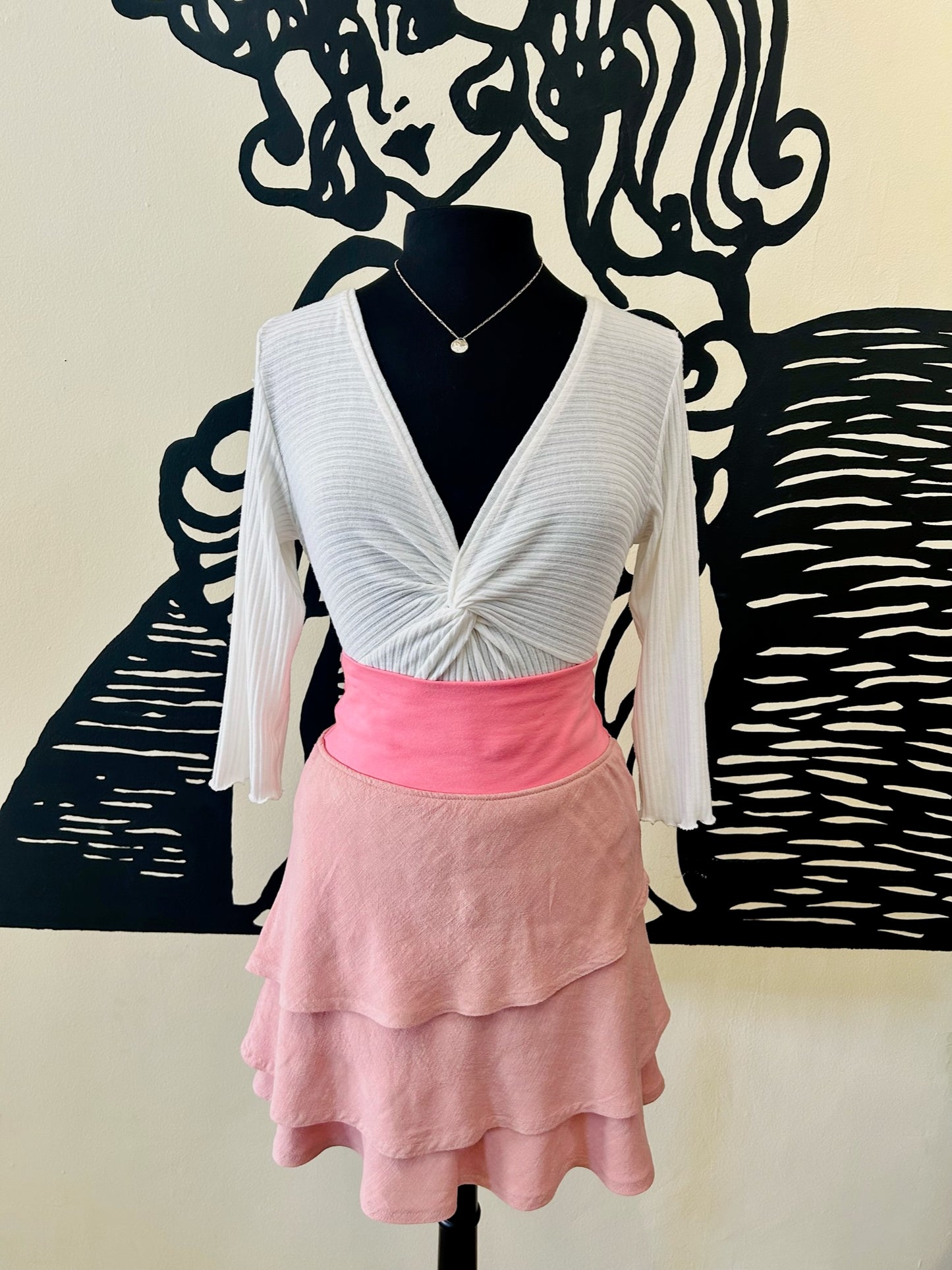 Bucko-Tiered Linen Skirt- Rosy Peach