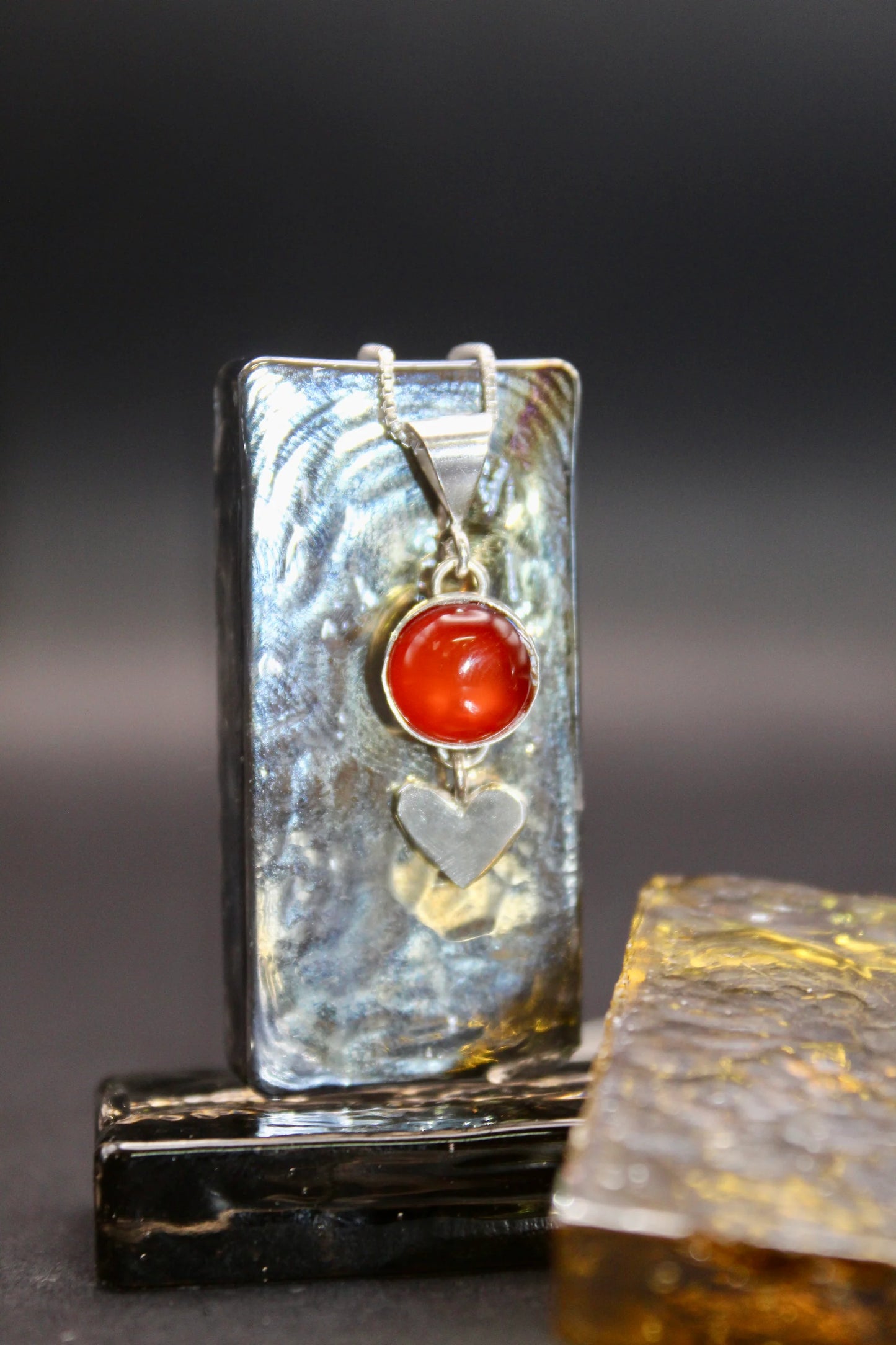 Skyli | Carnelian Round Pendant