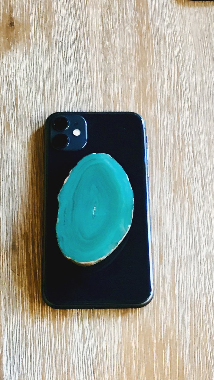 Mila + Stevie - Agate Pop Socket - Green